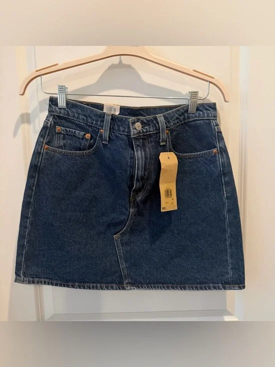 NWT Levi's Dark Blue Denim Mini Skirt - Picture 1 of 4